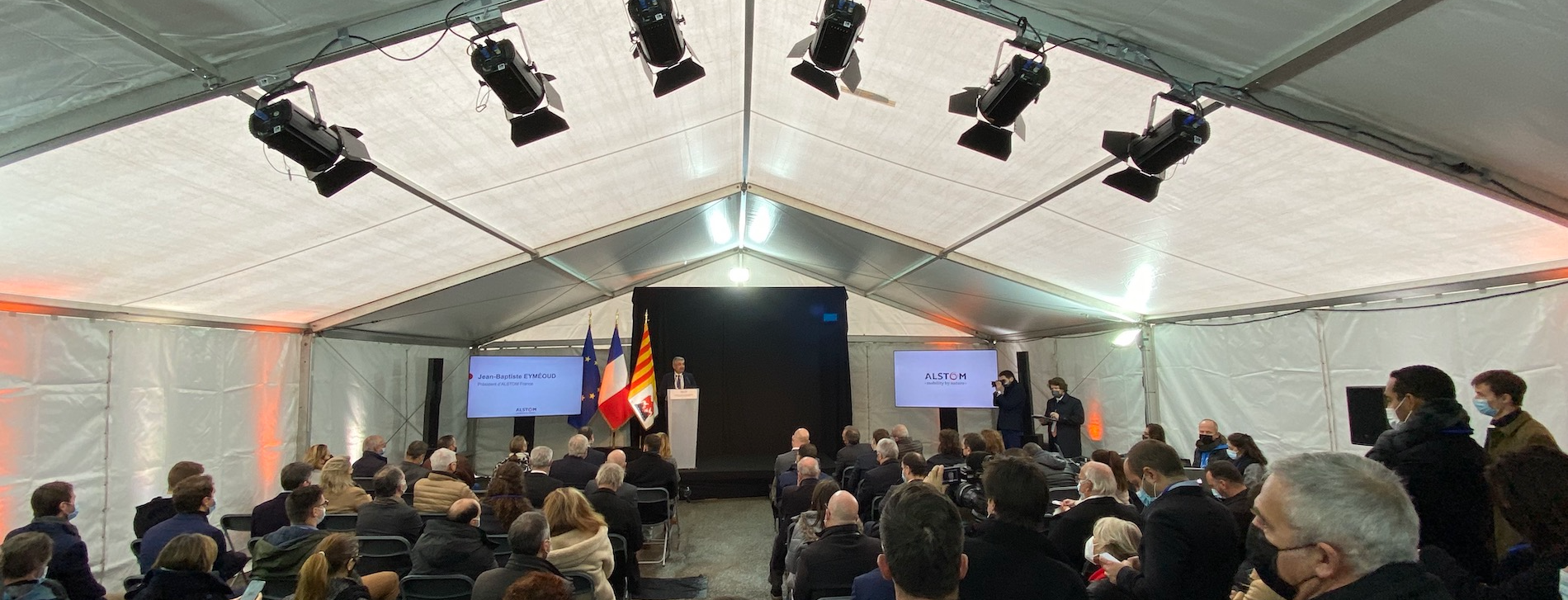 Inauguration d'une plateforme de production industrielle